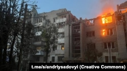 Пошкоджений російським ракетним ударом будинок у Львові, 30 липня 2026 рроку
