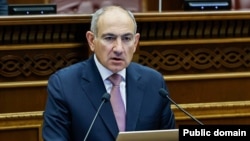 ფაშინიანი: „ვფიქრობ, სწორი იქნება, რომ საკვირაო ქადაგების წინ ყველა ტაძარში შესრულდეს სომხეთის რესპუბლიკის ეროვნული ჰიმნი“.