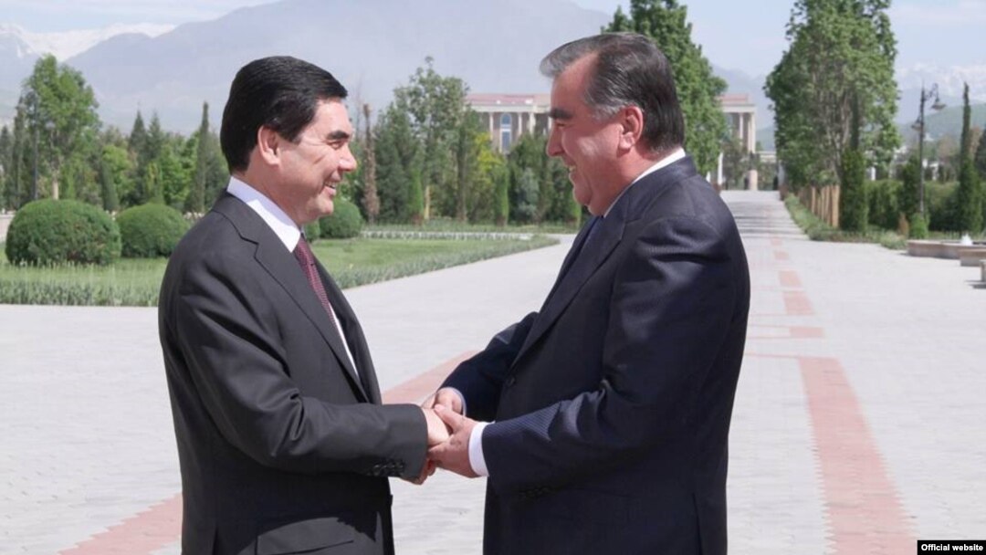 Turkmenistan's Gurbanguly Berdymukhammedov (left) and Tajikistan's Emomali Rahmon in Dushanbe on May 5 -- new best friends forever?