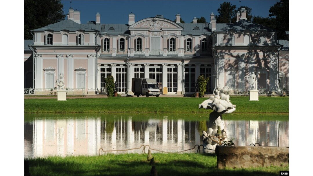 St. Petersburg UNESCO Heritage Sites Under Threat?
