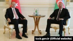 Ադրբեջանի նախագահ Իլհամ Ալիևը Բաքվում ընդունում է Թուրքիայի նախագահ Ռեջեփ Էրդողանին, արխիվ