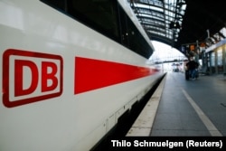 Поезд Немецких железных дорог - Deutsche Bahn.