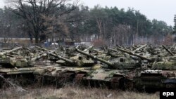 Блогери переплутали робочий завод із закинутою військовою базою