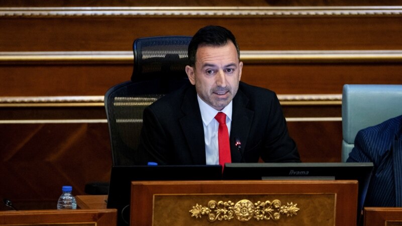 Kuvendi zgjedh kryetarin, por bllokohet te nënkryetari serb