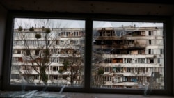 Разрушения в результате российских ударов в Киеве