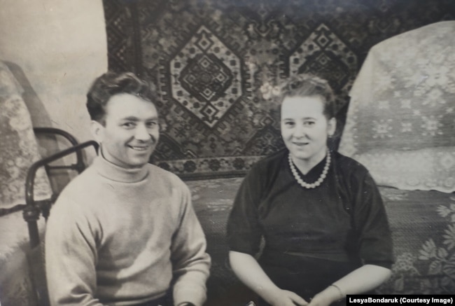 Іван Гончарук із дружиною Ганною на Колимі