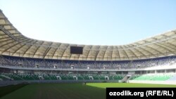 Toshkentda quralyotgan 35 ming kishilik "Bunyodkor" stadioni joriy yilning sentabr oyidan boshlab ishga turishiriladi.