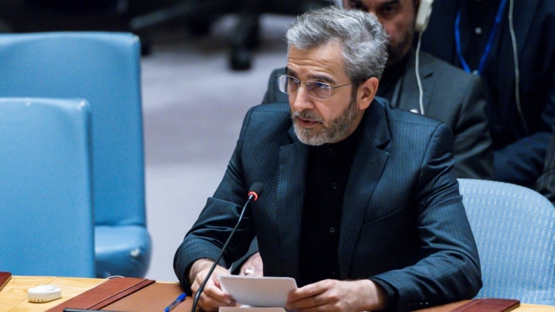 باقری کنی می‌گوید ایران آماده مذاکره با آمریکا درباره برجام است