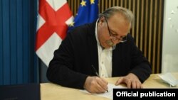 გრიგოლ ვაშაძე