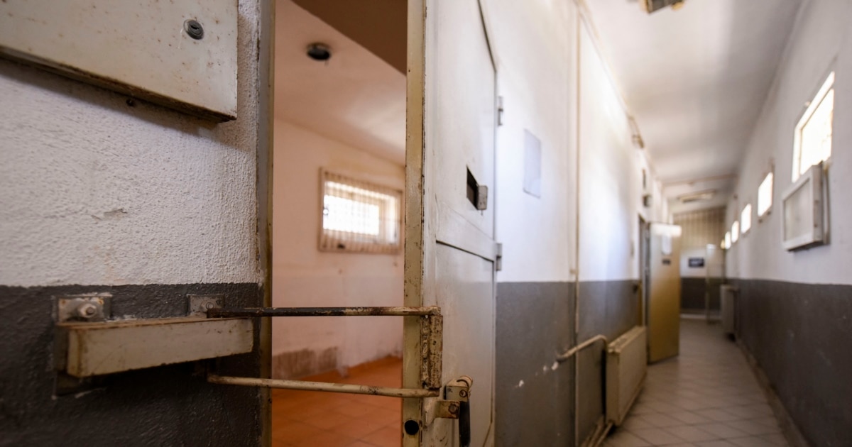 Ish gardiani i burgut të Prishtinës deklarohet i pafajshëm për krime lufte