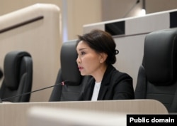 Элвира Сурабалдиева.