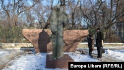 Monument în memoria victimelor Holocaustului la Chișinău