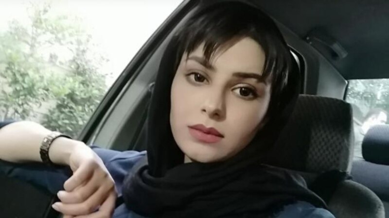 ویدا ربانی، روزنامه‌نگار‌، می‌گوید به تحمل پنج سال حبس تعزیری محکوم شده‌ است