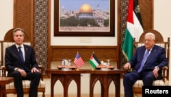 Sekretari amerikan i Shtetit, Antony Blinken, dhe presidenti i Autoritetit Palestinez, Mahmoud Abbas. Ramallah, Bregu Perëndimor. 10 janar 2023. 