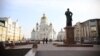 Кафедральный собор Святого воина Феодора Ушакова и памятник адмиралу в Саранске