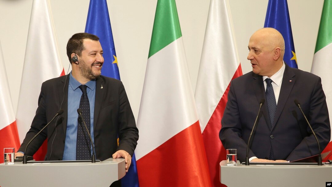Italijanski ministar unutrašnjih poslova Matteo Salvini (lijevo) u Varšavi 9. januara