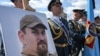 У Михайлівському соборі й на майдані Незалежності в Києві 3 липня попрощалися із пілотом літака F-16 Максимом Устименком, який загинув у ніч на 29 червня під час відбиття масованої атаки РФ