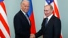 Vladimir Putin l-a felicitat pe Joe Biden în urma confirmării sale ca președinte ales