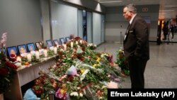 یادبود قربانیان سقوط هواپیما در فرودگاه بین‌المللی کی‌یف