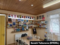 "Акниеттеги" балдар тарткан сүрөттөр.