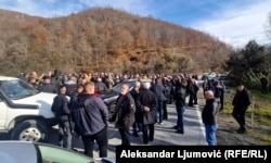 Protest mještana bjelopoljskih sela zbog dosad neuspješne policijske potrage za dvostrukim ubicom Alijom Balijagićem, 18. novembar 2024.