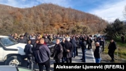 Protest mještana bjelopoljskih sela zbog dosad neuspješne policijske potrage za dvostrukim ubicom Alijom Balijagićem, 18. novembar 2024.