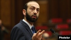 Armenia - Speaker Ararat Mirzoyan speaks at a parliament session in Yerevan, March 5, 2019.