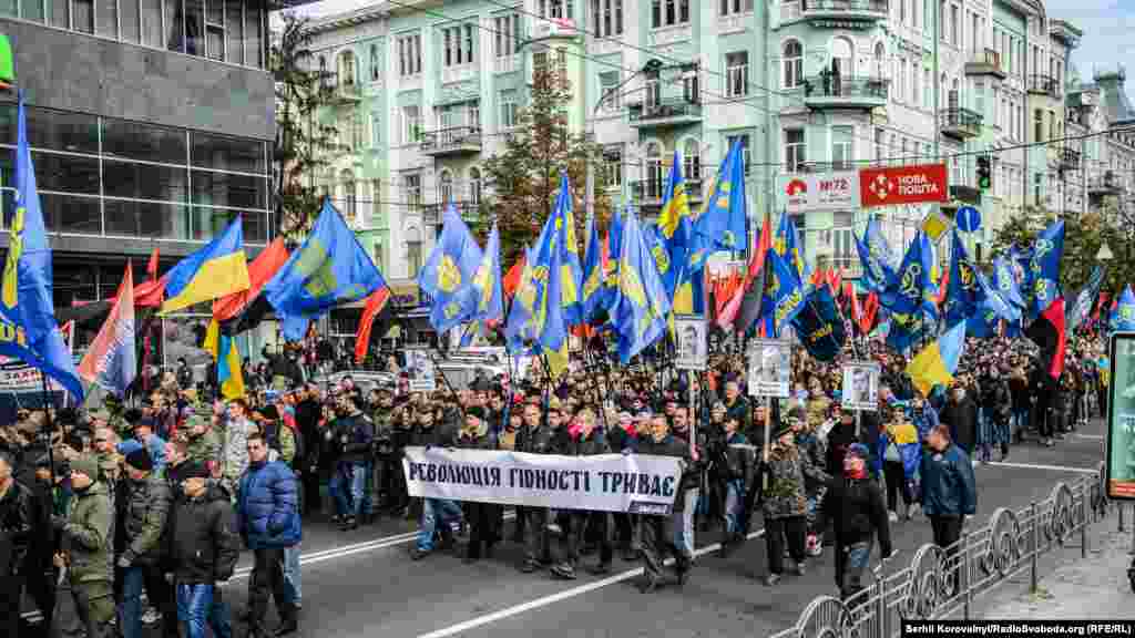 Всього в &laquo;Марші героїв&raquo; взяли участь, за деякими підрахунками, близько 3,5 тисяч осіб