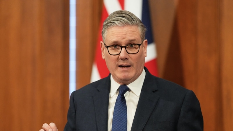 Starmer niset drejt Gjirit për ta diskutuar hapjen e Ngushticës së Hormuzit