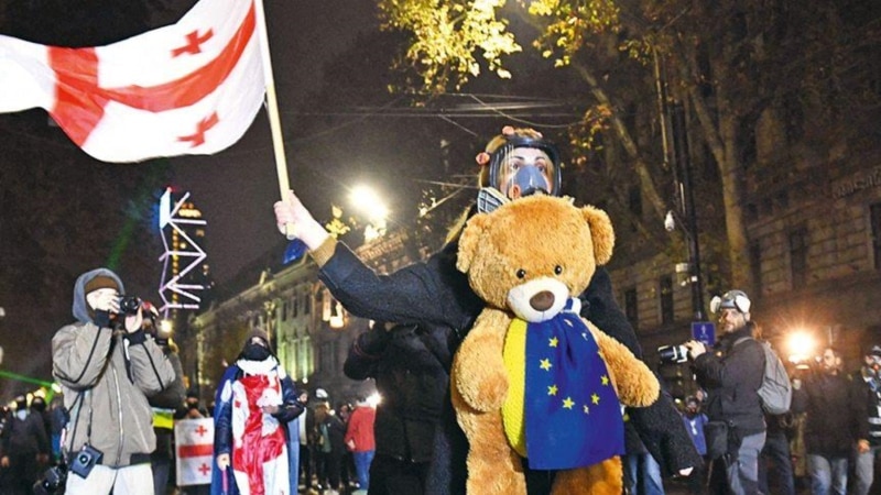 „წამებას გავდივარ“ - აქტივისტი სანდერი ჯანმრთელობის პრობლემებზე საუბრობს და შიმშილობას აანონსებს