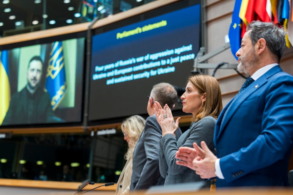 Володимир Зеленський звертається до Європарламенту, що зібрався на спеціальну сесію з нагоди четвертої річниці повномасштабного вторгнення Росії до України. Брюссель, Бельгія, 24 лютого 2026 року