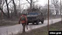 Një ushtar në rajonin ukrainas të Donjeckut. Fotografi ilustruese.
