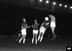 1960 წლის ევროპის ჩემპიონატის ფინალი საბჭოთა კავშირსა და იუგოსლავიას შორის.