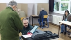 Glasanje na biračkom mjestu u Banjoj Luci, 4. 10. 2026.