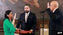 ډیلسي روډریګز د موقتې ولسمشرې په توګه د لوړې پر مهال 