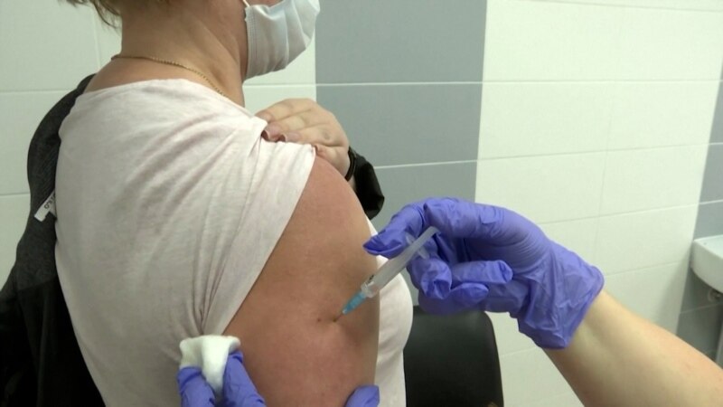 بریتانیا د کووېډ-۱۹ واکسین لپاره جګړه ځپلو سیمو کې اوربند غواړي