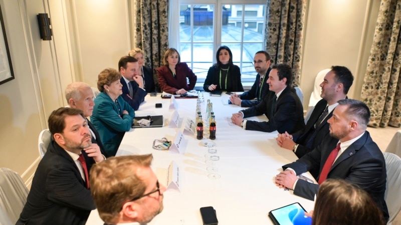 Kurti bisedon me senatorët amerikanë për tri kërkesat e Kosovës në raport me Serbinë  