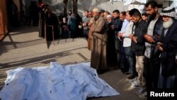 ხან-იუნისში ისრაელის დარტყმების შედეგად დაღუპულთა პანაშვიდი. 