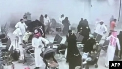 تصویر منتشر شده توسط عربستام از حمله حوثی‌ها به فرودگاه ابها در روز پنجشنبه