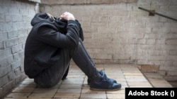 Как държавата остава сляпа за наркозависимите деца