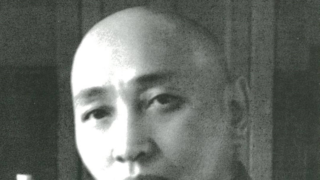 Әдемі кеуделі қыздармен әдемі секс