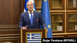 Шефот на грчката дипломатија Никос Дендиас