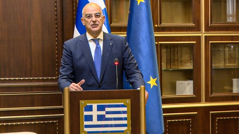 Дендиас - Цврста позиција за почеток на преговорите на С. Македонија и Албанија со ЕУ