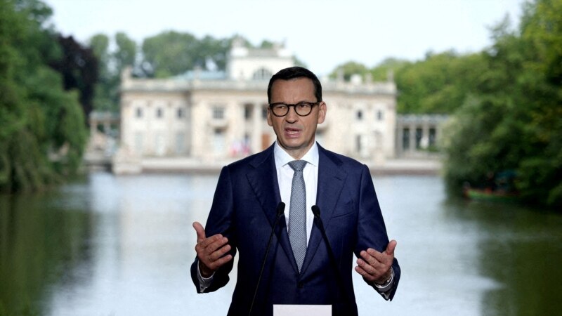 Poljski premijer upozorio na 'islamske borce' među migrantima
