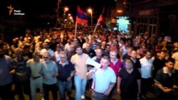В Єревані тисячі людей вийшли на вулиці столиці Вірменії