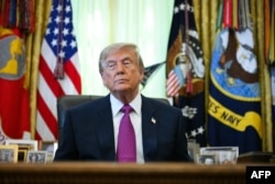 Президент США Дональд Трамп в Овальном кабинете Белого дома