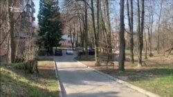 У Львові з машин гучномовцем оголошують про ситуацію у місті щодо пандемії коронавірусу – відео