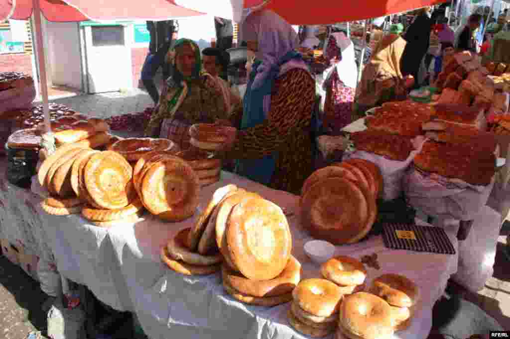 Дар орзуи арзонӣ #16