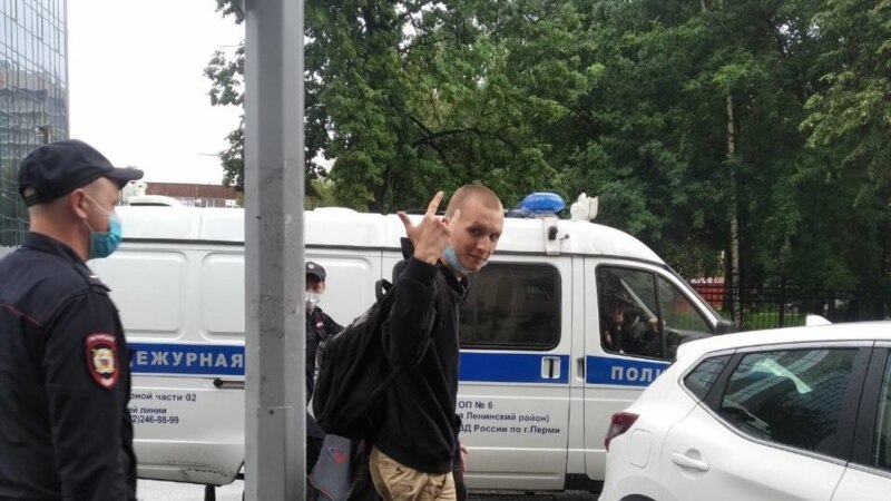 Руководителя пермского отделения "Другой России" арестовали на 15 суток после акции "Свобода избрания"