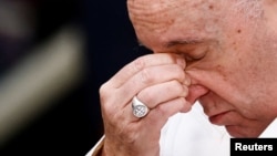 Pope Francis broke down with emotion during the Immaculate Conception celebration prayer on Piazza di Spagna in Rome on December 8. 
